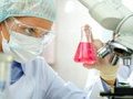 王向宇在切除那颗导致患者头痛、出血的巨大动脉瘤。